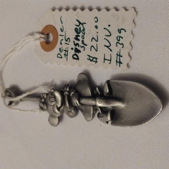 Walt Disney collectible Minnie mouse spoon 4" - Picture 2 of 5